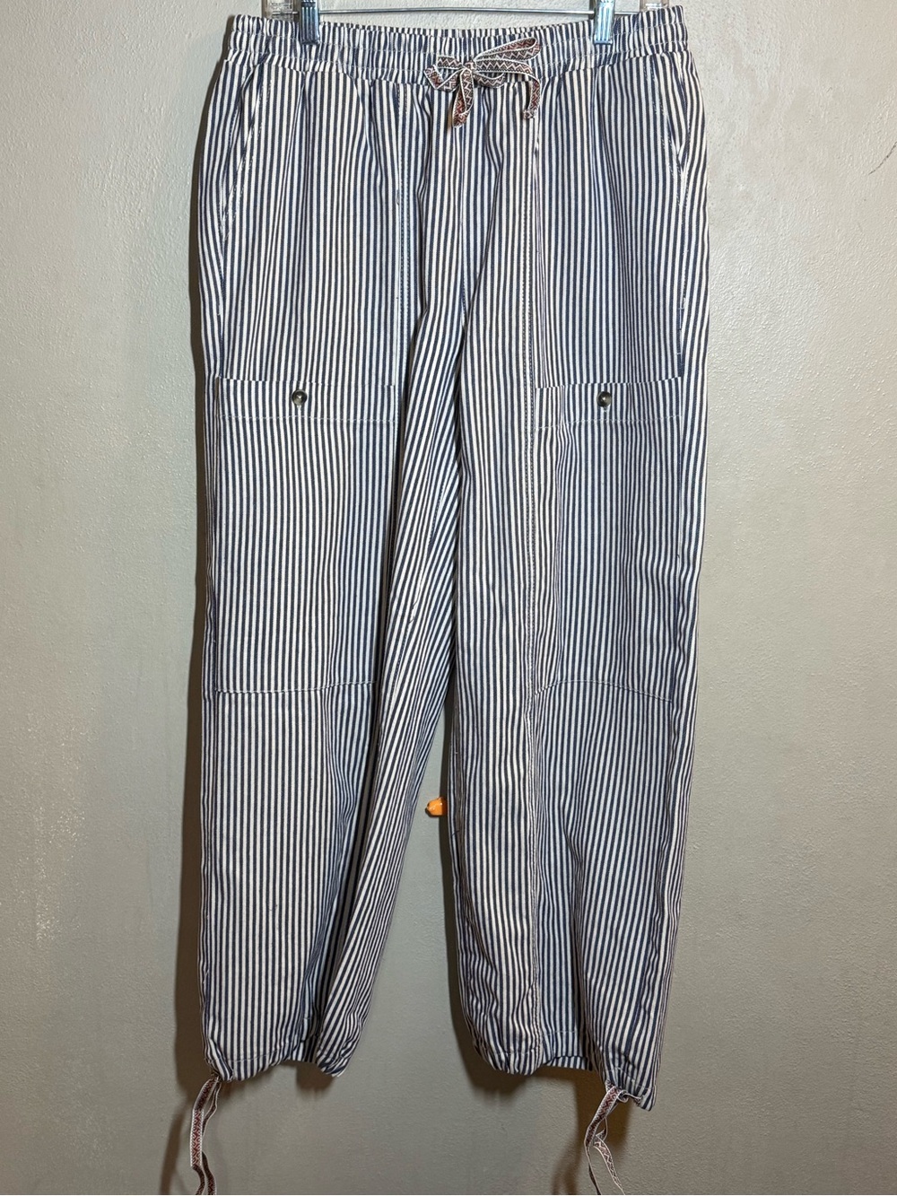 NWT Women’s Blue and White Striped Casual Pants Drawstring Waist & Cuffs Sz 12